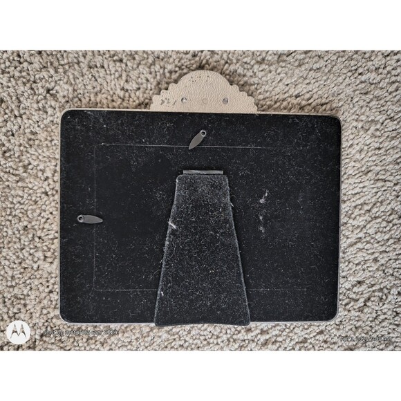 Vintage Home Collection 6 x 4 Mother Yellow Metal Glass Ornate Picture Frame - Picture 4 of 9